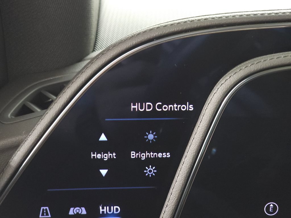 Used 2024 Cadillac Escalade Premium Luxury AWD/4WD image 27