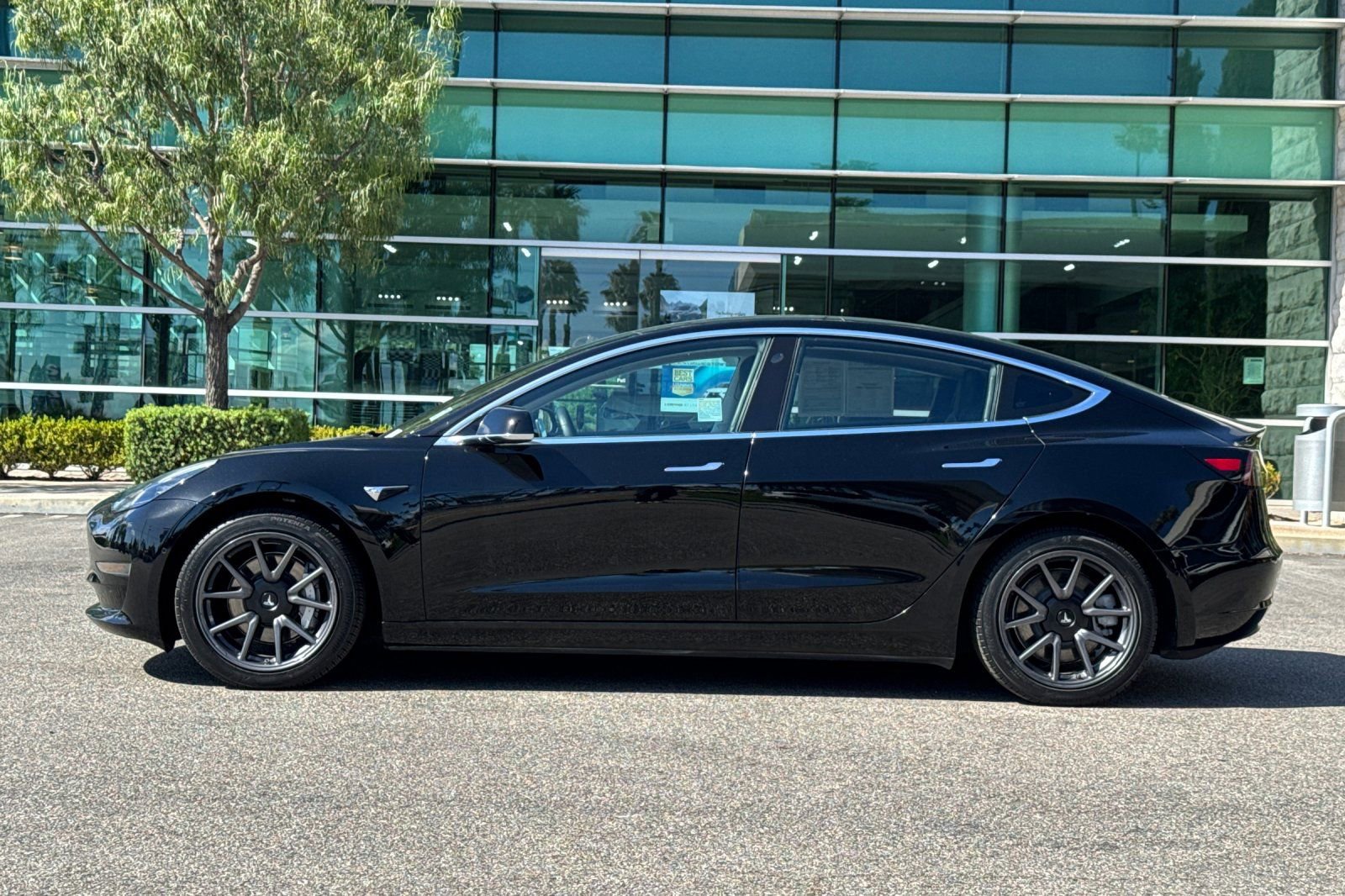 Used 2018 Tesla Model 3 Long Range RWD image 7
