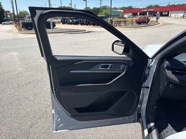 New 2026 Ford Explorer ST-Line RWD image 10