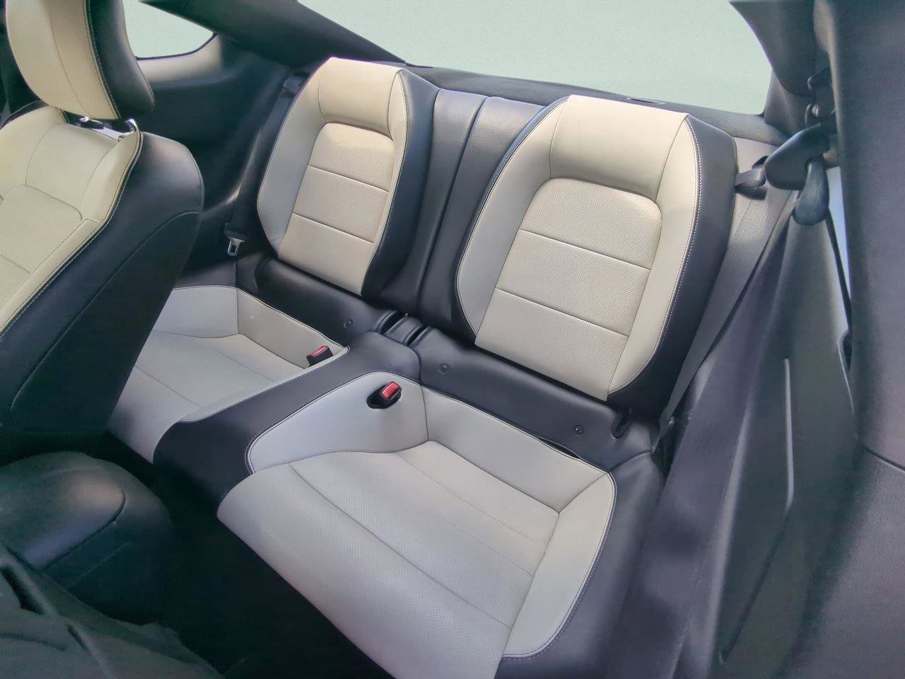 Used 2017 Ford Mustang Premium image 11