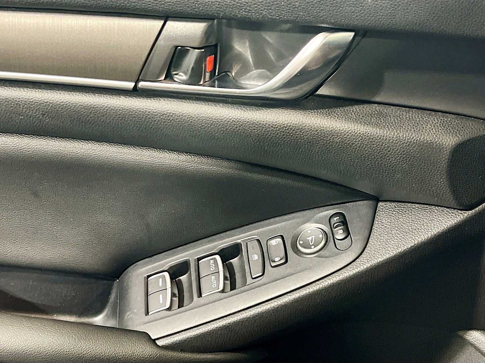 Used 2020 Honda Accord LX image 13