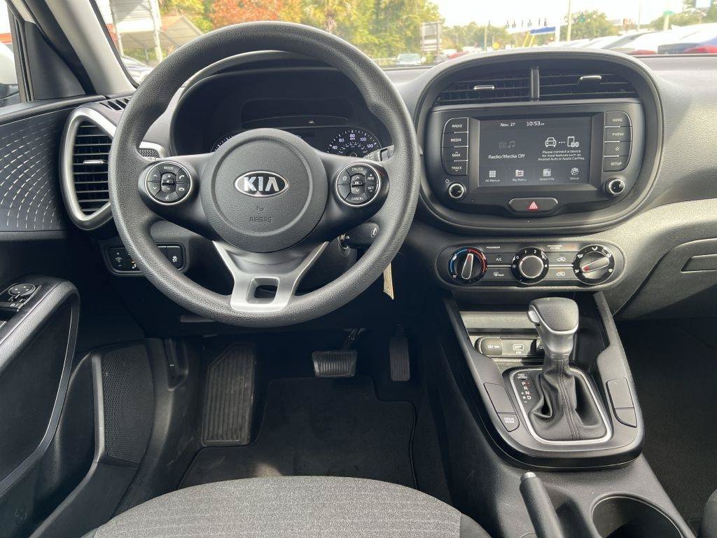 Used 2021 Kia Soul S FWD image 13