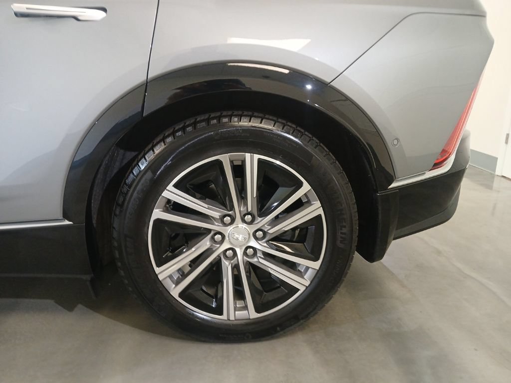 Used 2024 Cadillac Lyriq Luxury w/ LPO, Floor Liner Package AWD/4WD image 18