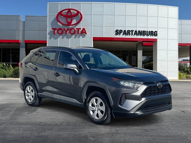 Used 2020 Toyota RAV4 LE FWD video 1