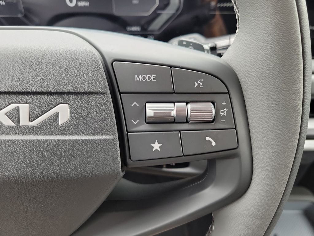 New 2027 Kia EV3 Wind FWD image 27