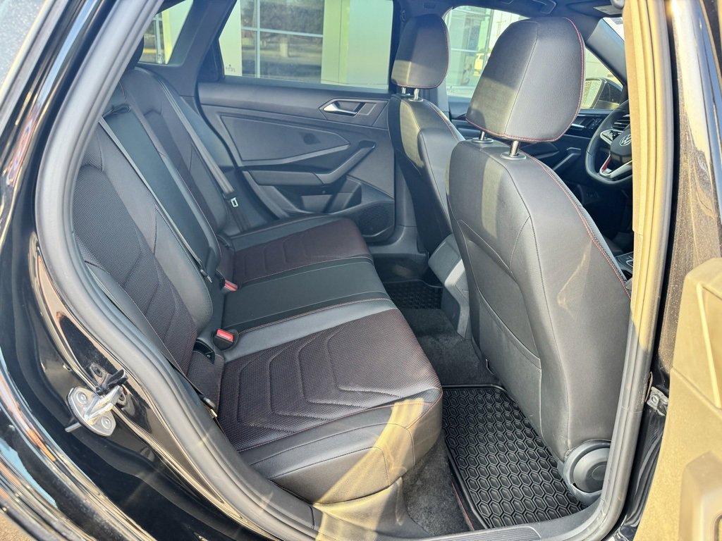 Used 2024 Volkswagen Jetta GLI Autobahn w/ GLI Black Package image 13