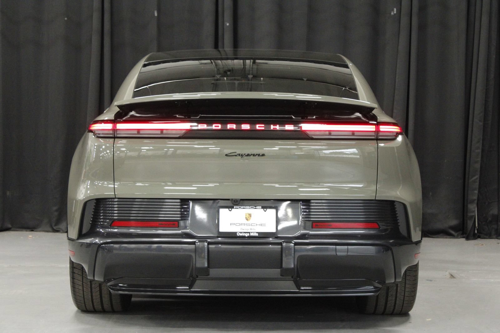 New 2026 Porsche Cayenne Electric Coupe AWD/4WD image 6