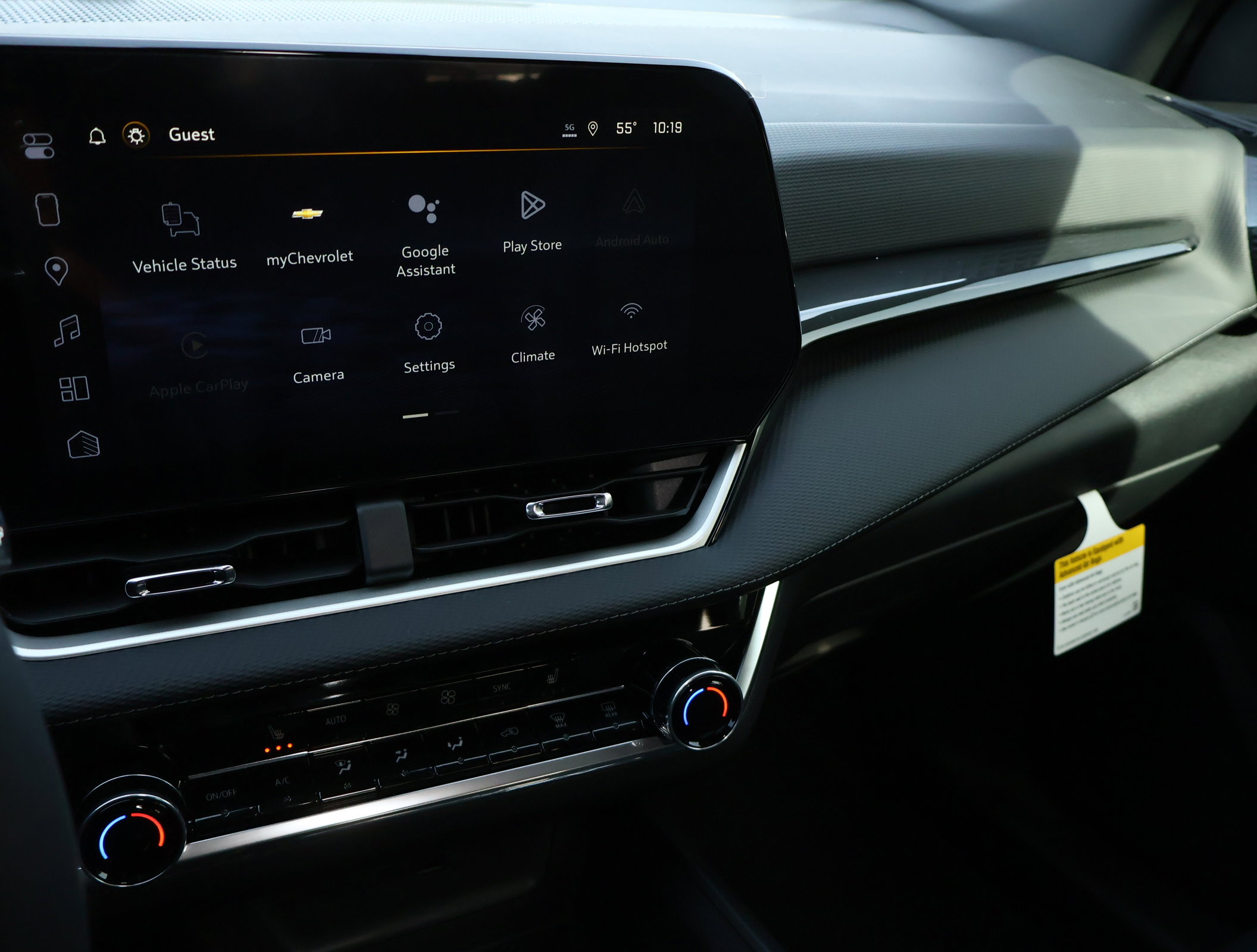 New 2026 Chevrolet Equinox LT w/ Convenience Package II image 16