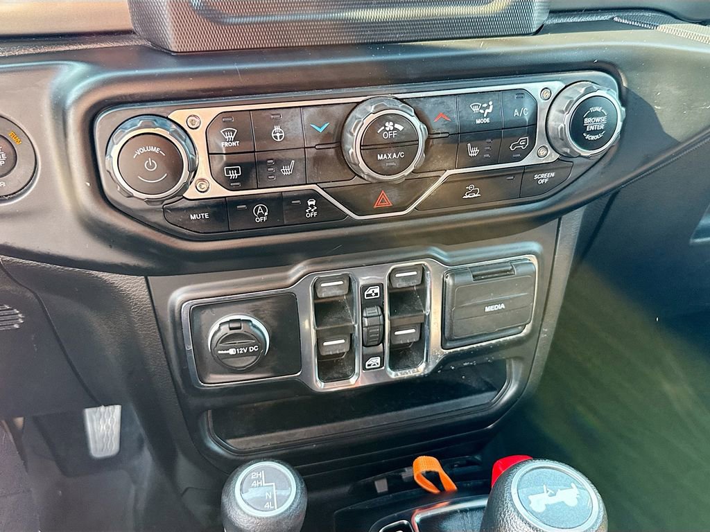 Used 2022 Jeep Wrangler Unlimited Sport image 17
