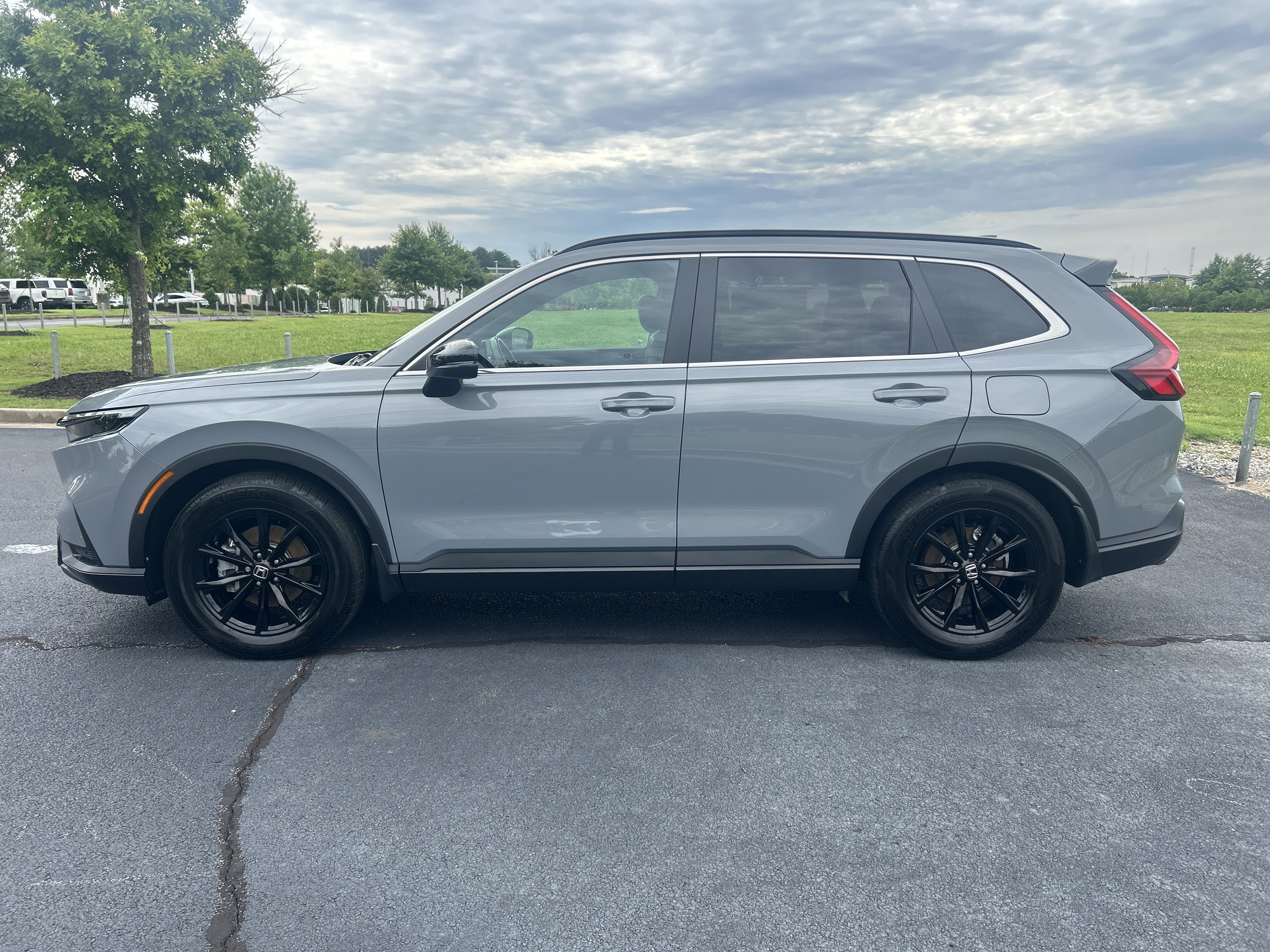 Certified 2025 Honda CR-V Sport-L image 6