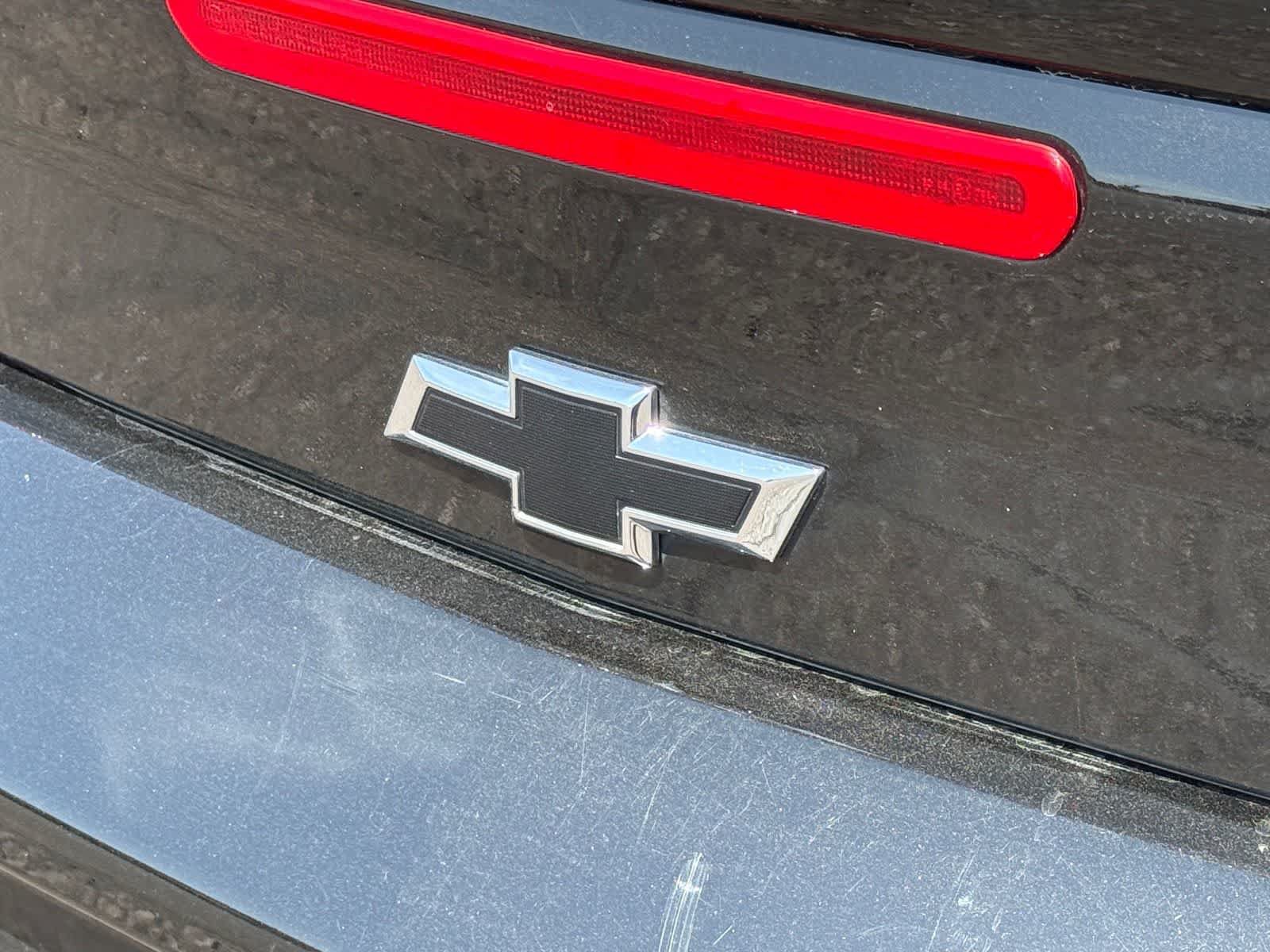Used 2021 Chevrolet Camaro LT RWD image 10