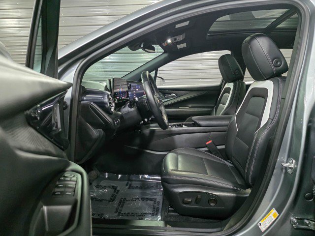 Used 2024 Chevrolet Blazer EV LT AWD/4WD image 13