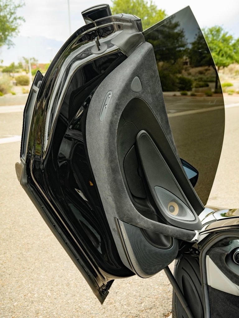 Used 2017 McLaren 570S RWD image 35