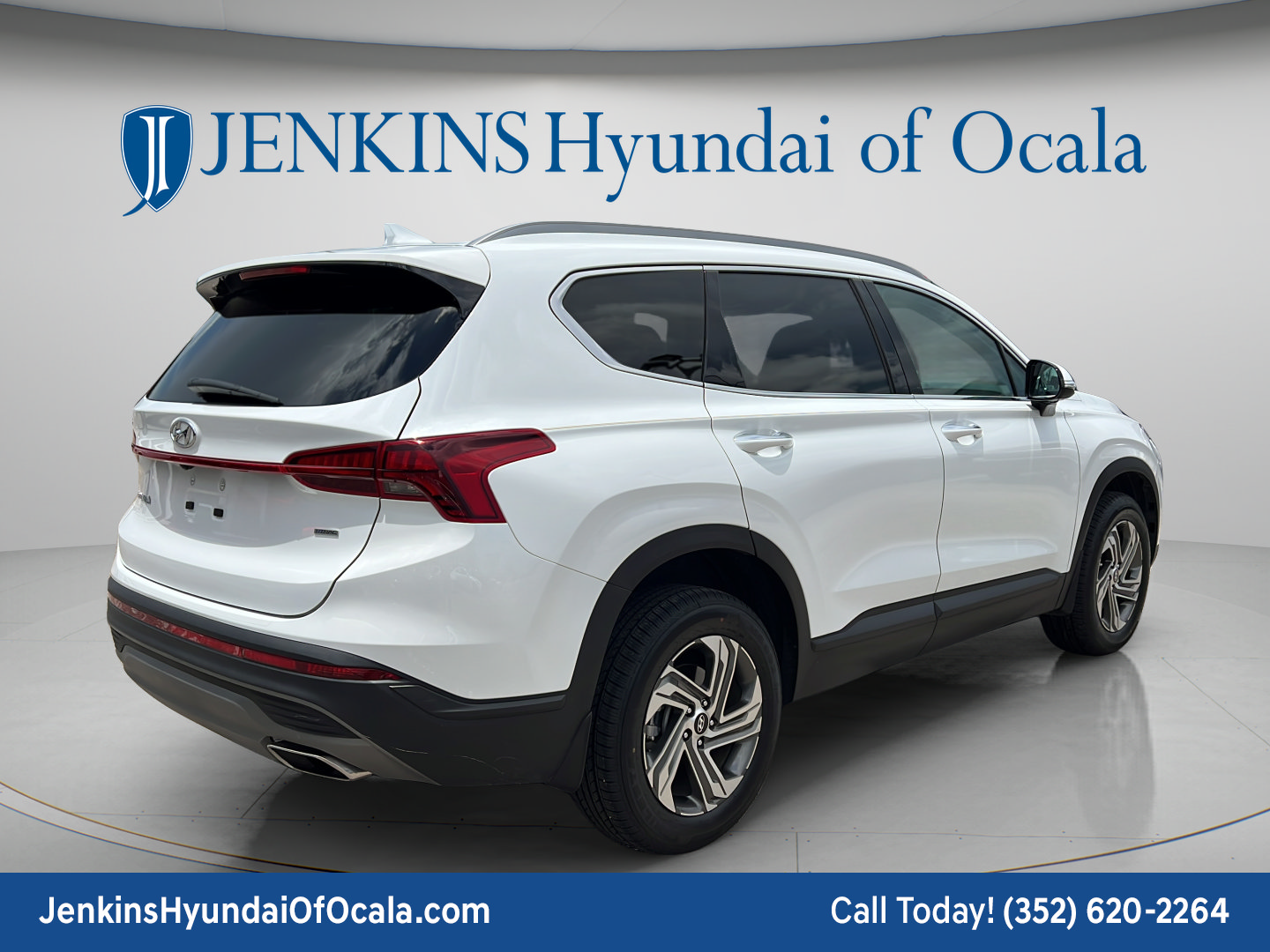 Certified 2023 Hyundai Santa Fe SEL w/ Cargo Package AWD/4WD image 3