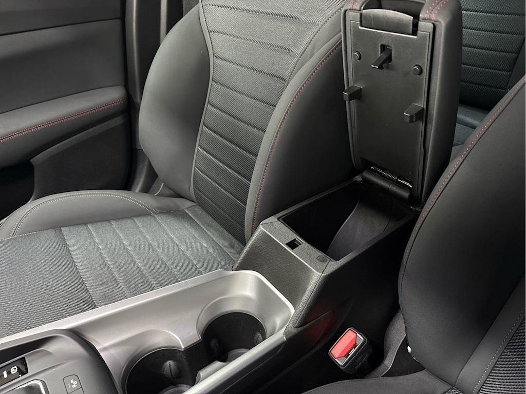 New 2025 Dodge Hornet GT w/ Tech Pack image 18