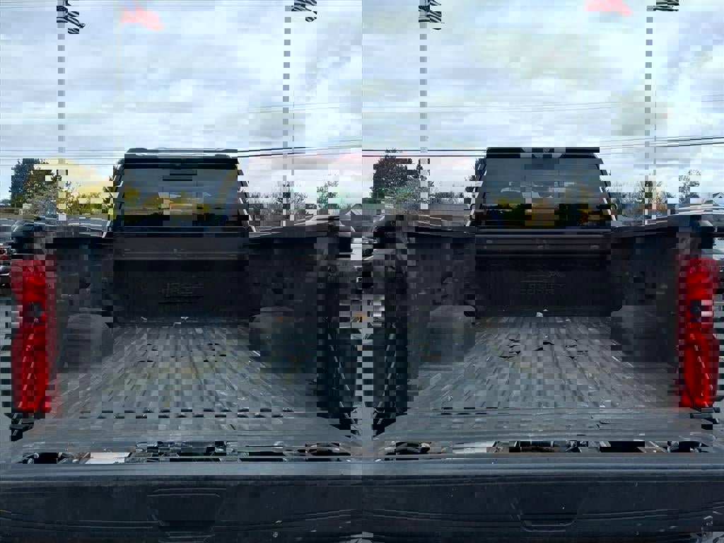 Used 2021 Chevrolet Silverado 3500 High Country w/ LPO, Hitch Package image 9