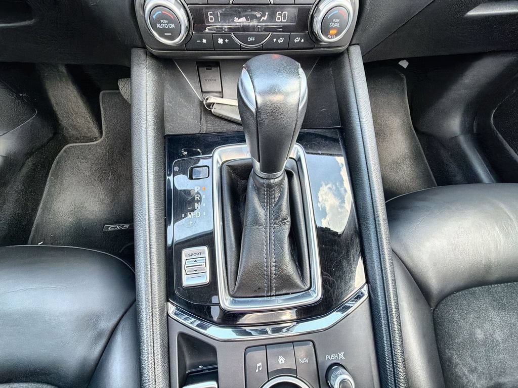Used 2018 MAZDA CX-5 Touring w/ Preferred Equipment Package AWD/4WD image 25