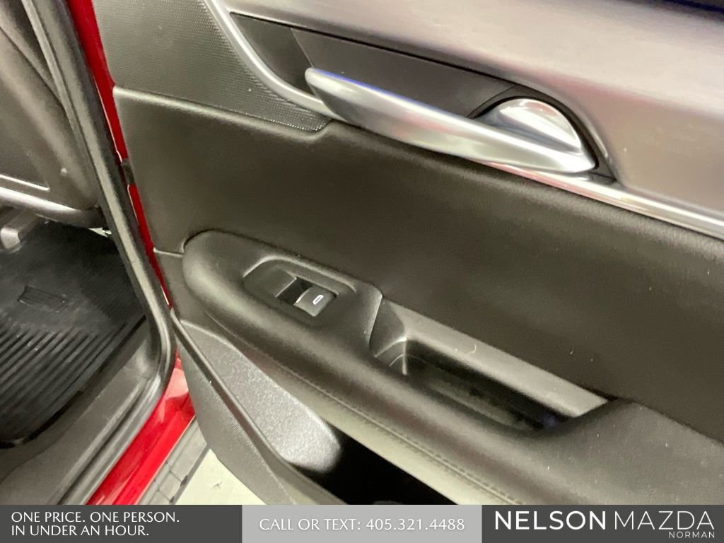 Used 2019 Cadillac XT5 Premium Luxury FWD image 23
