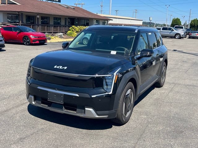 Certified 2026 Kia EV9 Wind AWD/4WD image 3