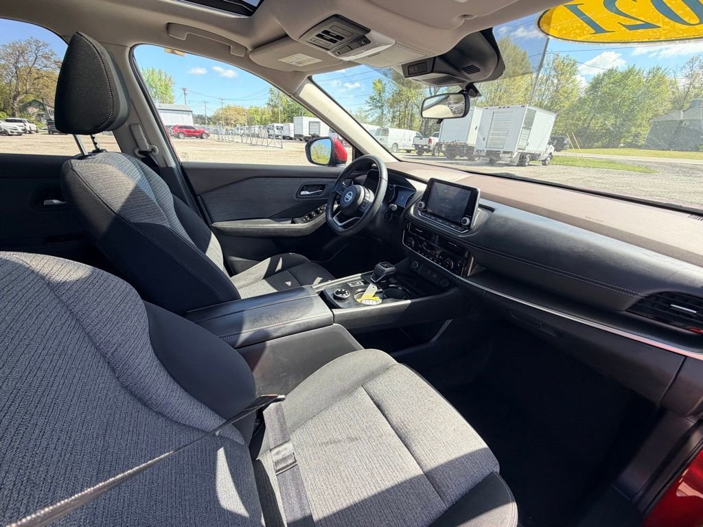Used 2021 Nissan Rogue SV AWD/4WD image 11