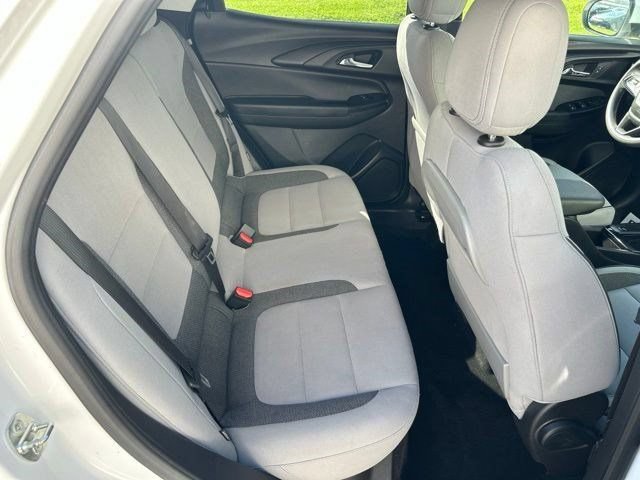 Used 2021 Chevrolet TrailBlazer LT FWD image 38