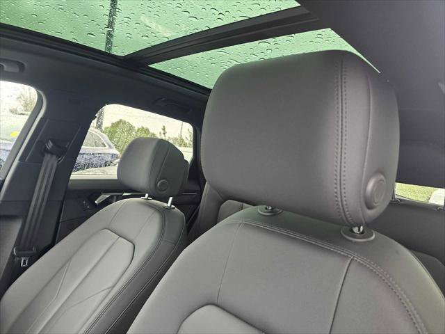 Used 2024 Audi Q3 2.0T Premium w/ Convenience Package image 25