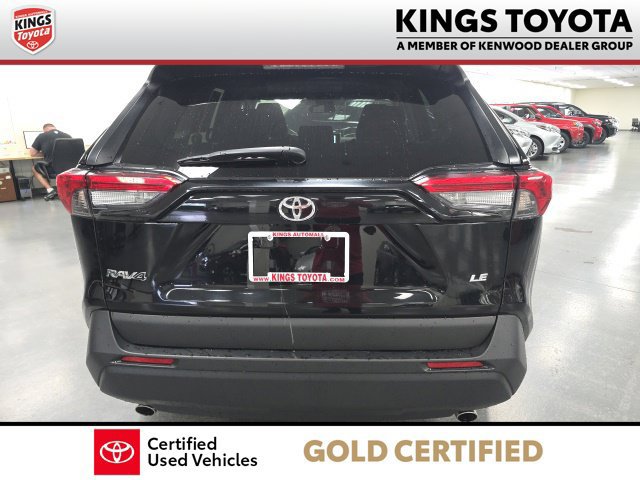 Certified 2025 Toyota RAV4 LE FWD image 5