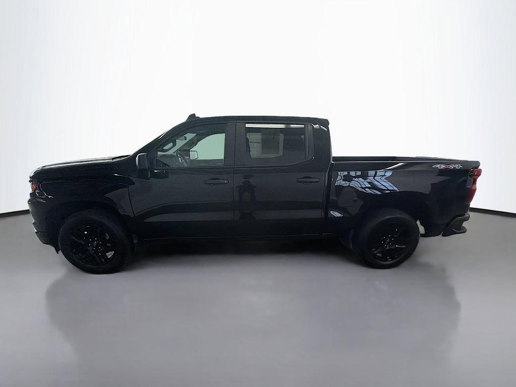 Used 2022 Chevrolet Silverado 1500 Custom w/ LPO, Dark Essentials Package AWD/4WD image 6