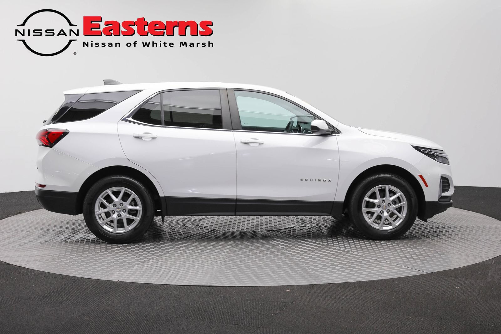 Used 2022 Chevrolet Equinox LT FWD image 4