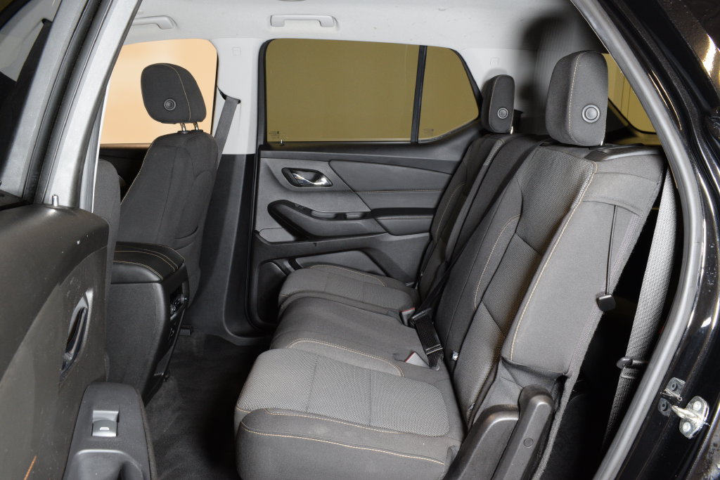 Used 2018 Chevrolet Traverse LT FWD image 27