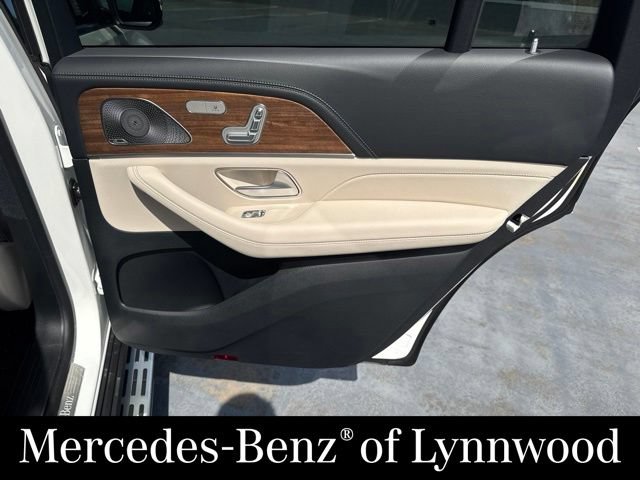 New 2026 Mercedes-Benz GLS 580 4MATIC image 23