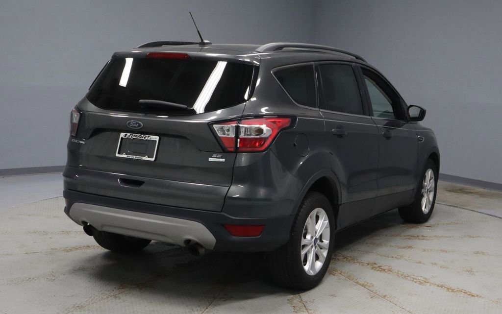 Certified 2017 Ford Escape SE w/ Equipment Group 201A FWD image 10