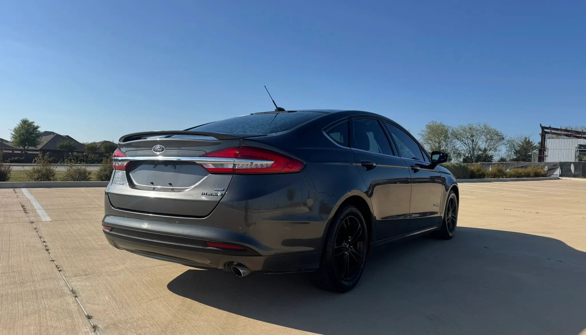 Used 2018 Ford Fusion SE image 4