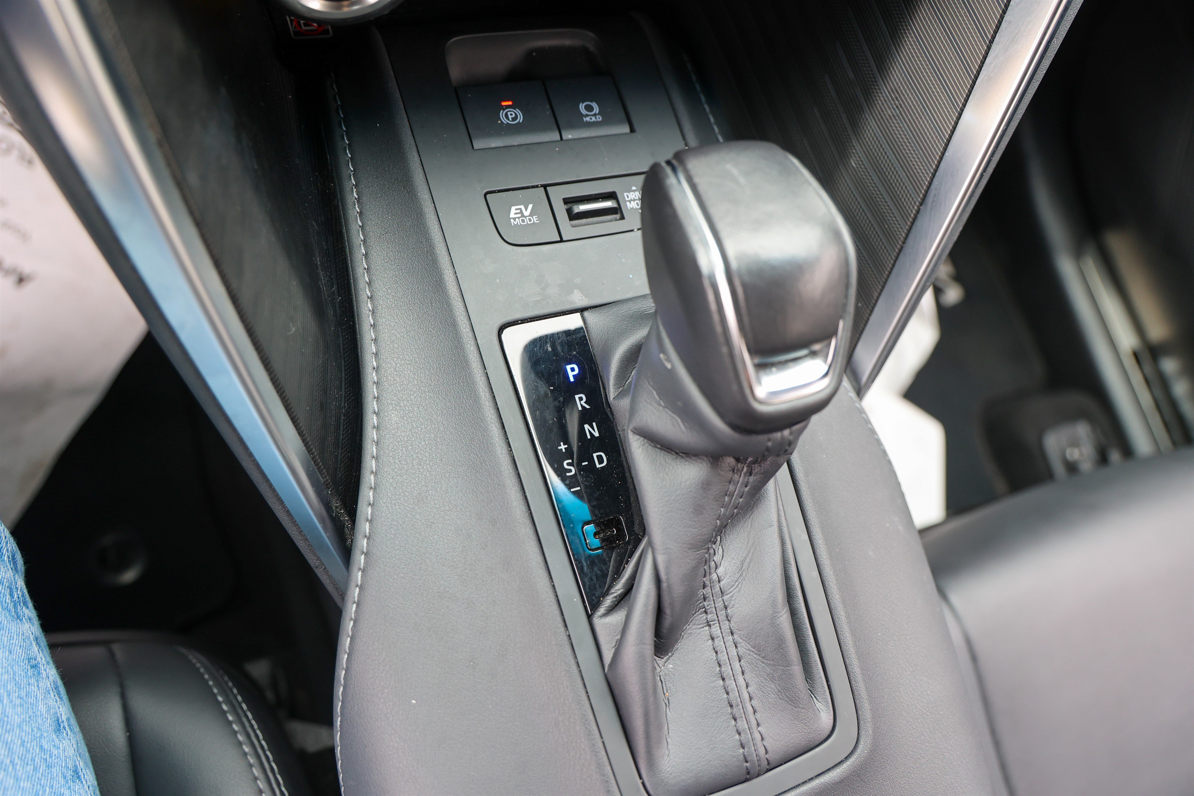 Certified 2024 Toyota Venza XLE AWD/4WD image 54