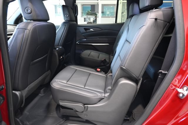 New 2026 Chevrolet Traverse LT w/ Midnight/Sport Edition FWD image 11