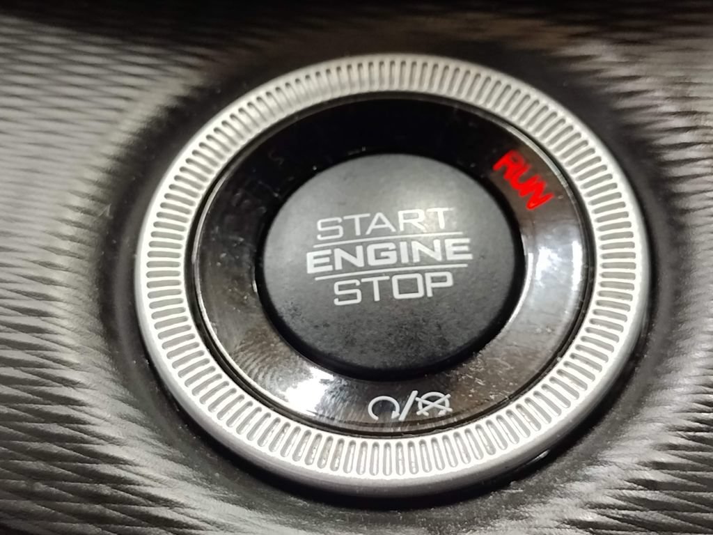 Used 2023 Jeep Grand Cherokee Altitude AWD/4WD image 35