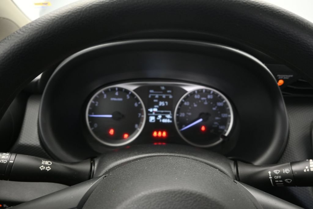 Used 2025 Nissan Kicks Play S FWD image 29