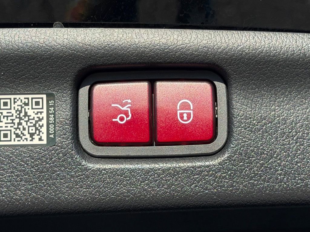 Used 2022 Mercedes-Benz C 300 4MATIC Sedan image 14