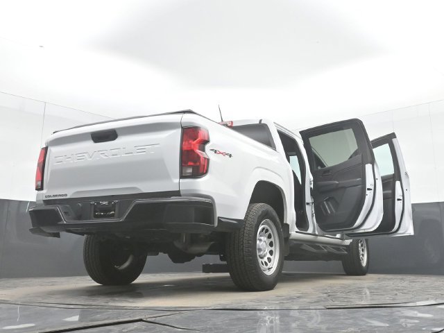 Used 2024 Chevrolet Colorado W/T w/ WT Convenience Package AWD/4WD image 52