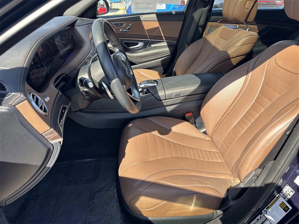 Used 2018 Mercedes-Benz S 560 Sedan w/ AMG Line Exterior image 19