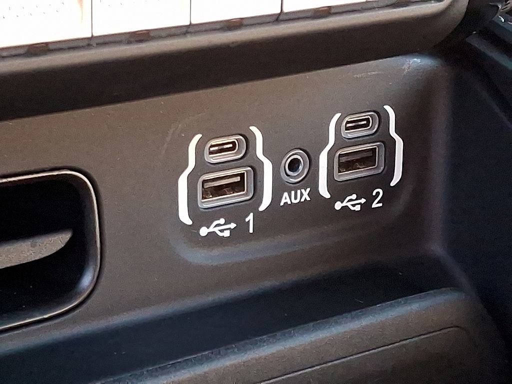 Used 2020 RAM 3500 Limited image 26