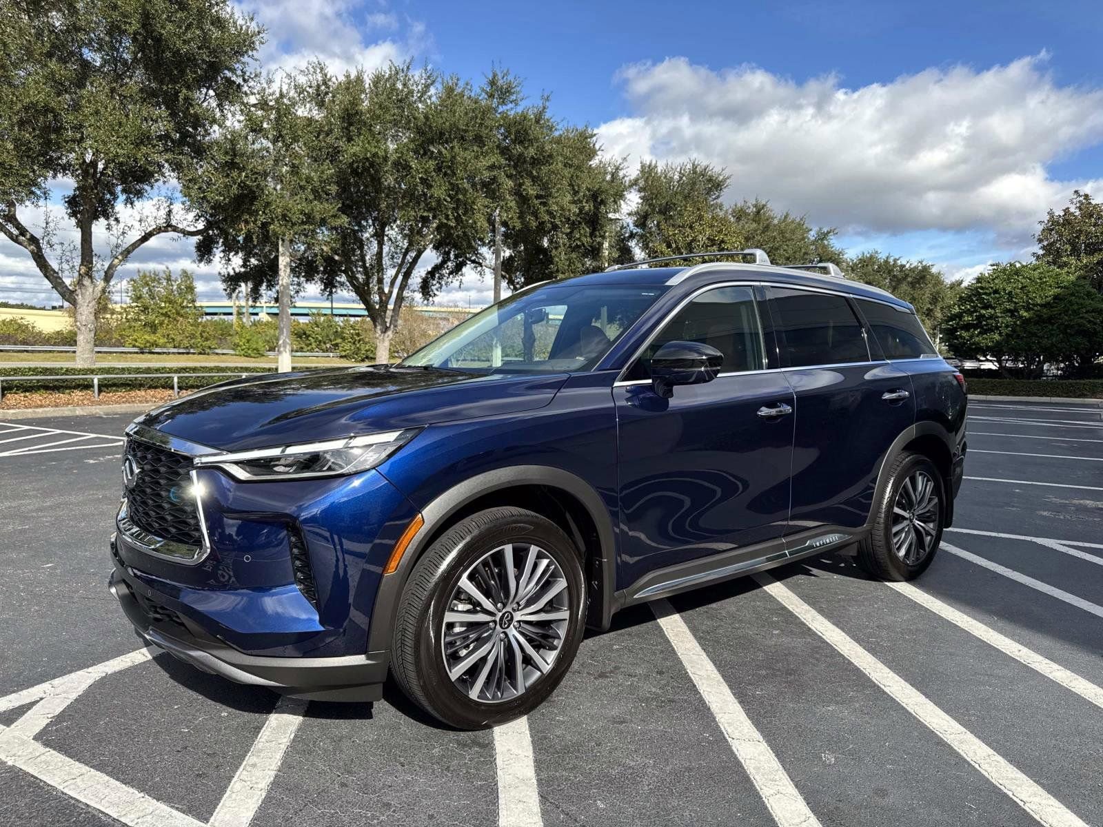 Certified 2025 INFINITI QX60 Sensory image 5