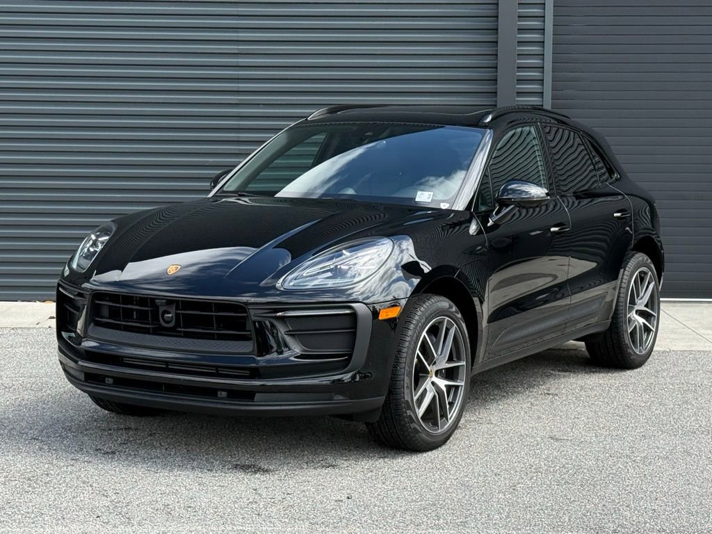 Certified 2026 Porsche Macan image 1