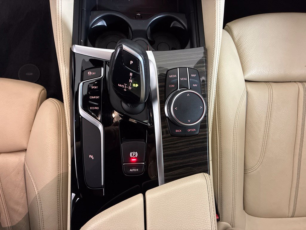 Used 2019 BMW 530i RWD image 12