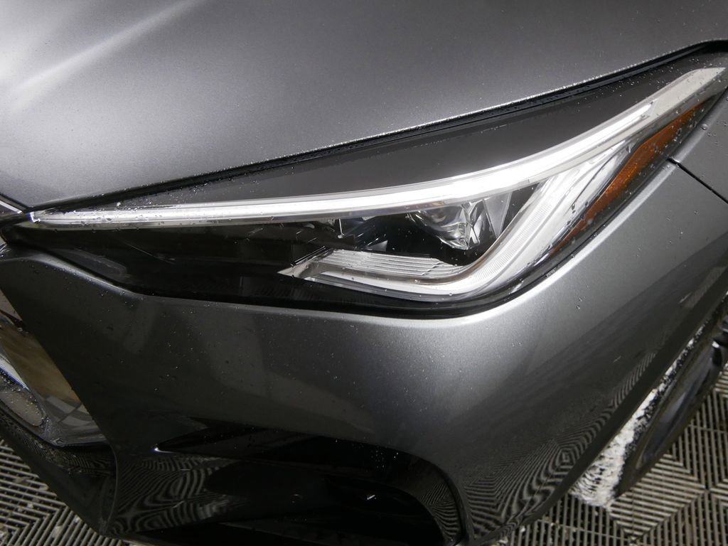 Certified 2025 INFINITI QX55 Essential image 9