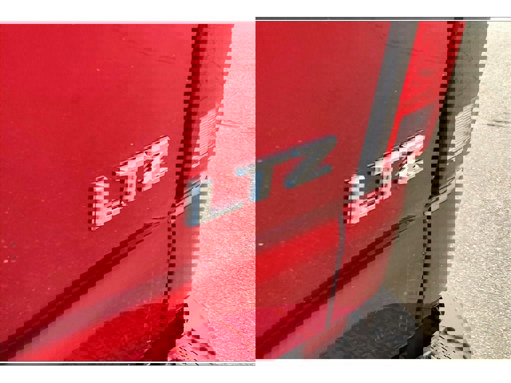 Used 2025 Chevrolet Silverado 3500 LTZ image 9