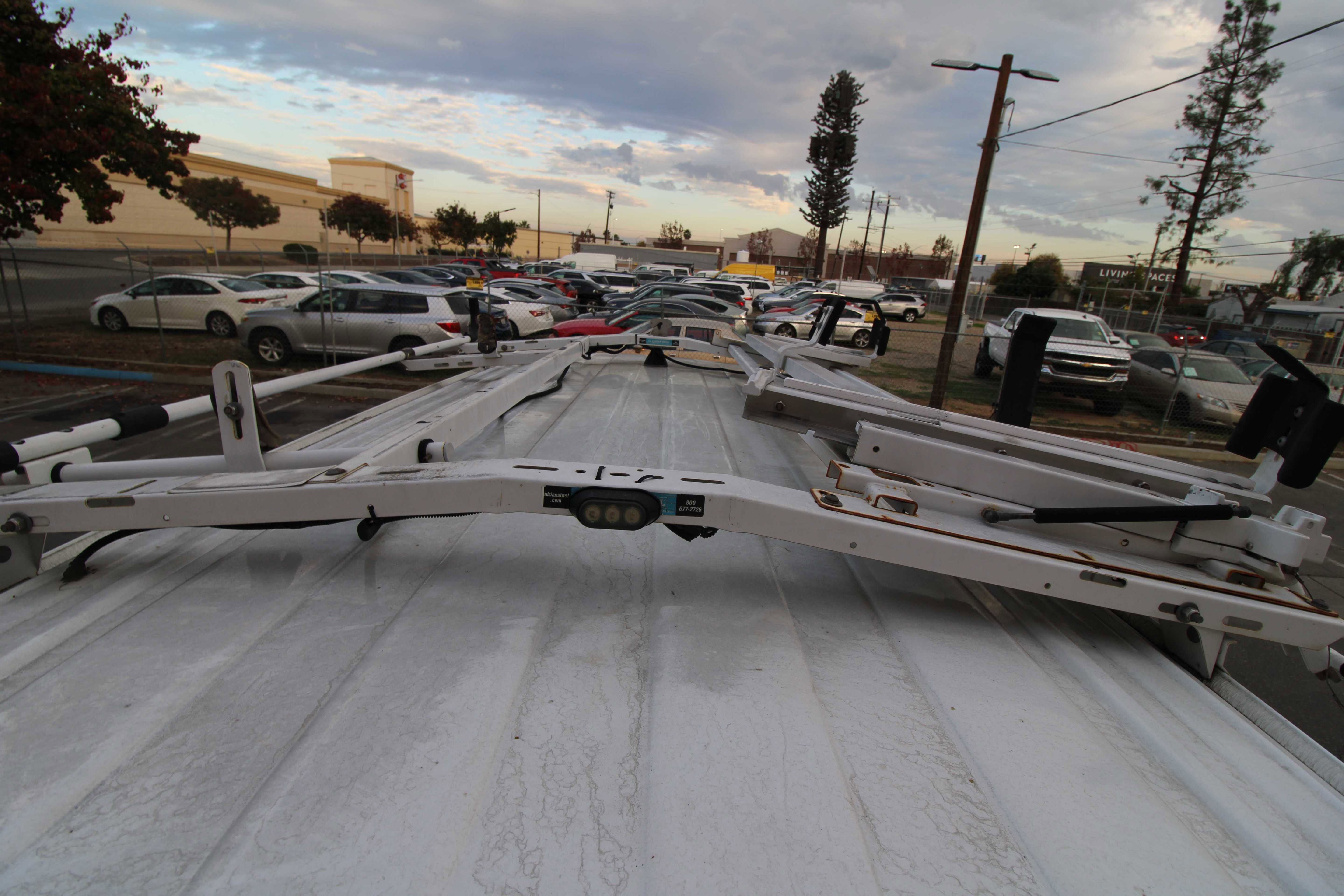 Used 2014 Chevrolet Express 2500 image 24