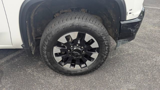 Used 2020 Chevrolet Silverado 2500 Custom w/ Custom Value Package image 11