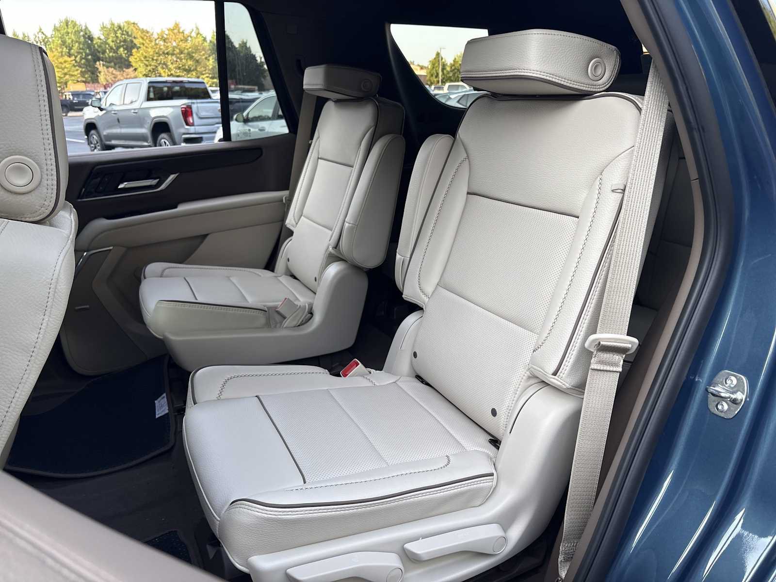 New 2026 GMC Yukon Denali w/ Sun & Power Step Package RWD image 15