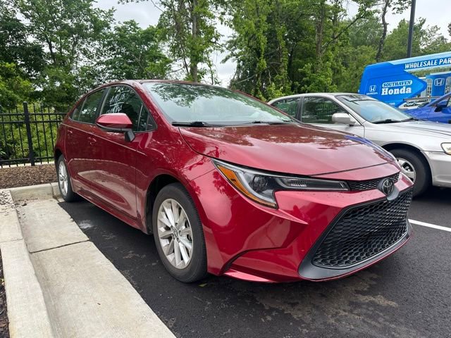 Used 2022 Toyota Corolla LE w/ LE Convenience Package FWD image 4